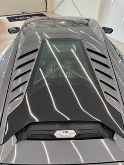 
										LAMBORGHINI HURACAN EVO 5.2L V10 LP 640-4 full									