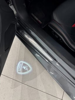 
										LAMBORGHINI HURACAN EVO 5.2L V10 LP 640-4 full									