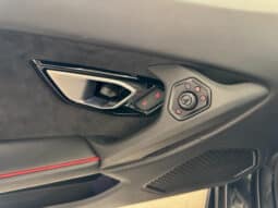 
										LAMBORGHINI HURACAN EVO 5.2L V10 LP 640-4 full									