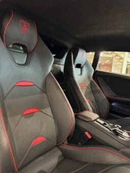 
										LAMBORGHINI HURACAN EVO 5.2L V10 LP 640-4 full									