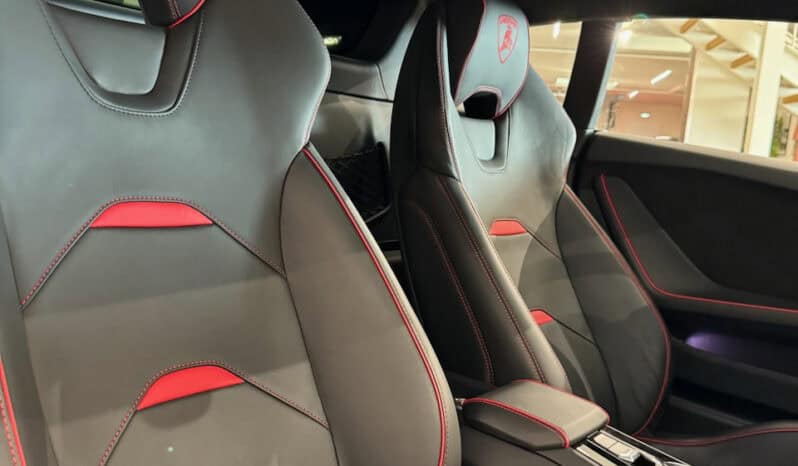 
								LAMBORGHINI HURACAN EVO 5.2L V10 LP 640-4 full									