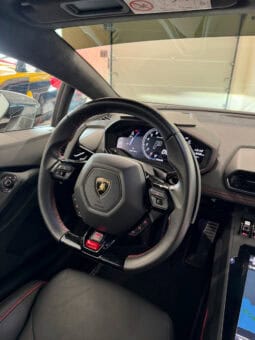 
										LAMBORGHINI HURACAN EVO 5.2L V10 LP 640-4 full									