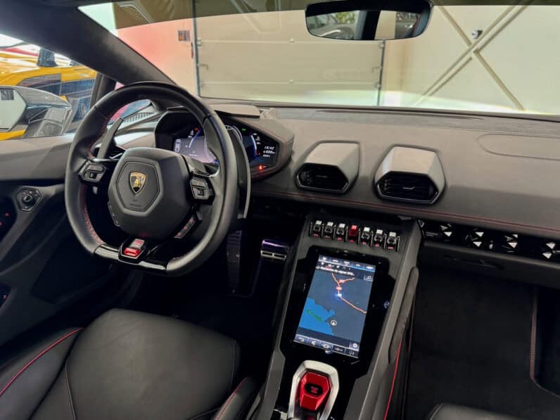 
								LAMBORGHINI HURACAN EVO 5.2L V10 LP 640-4 full									