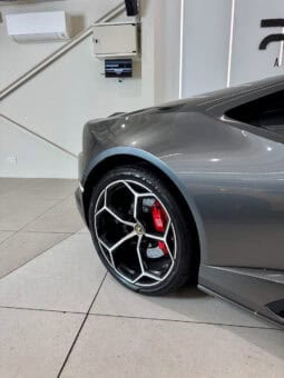 
										LAMBORGHINI HURACAN EVO 5.2L V10 LP 640-4 full									