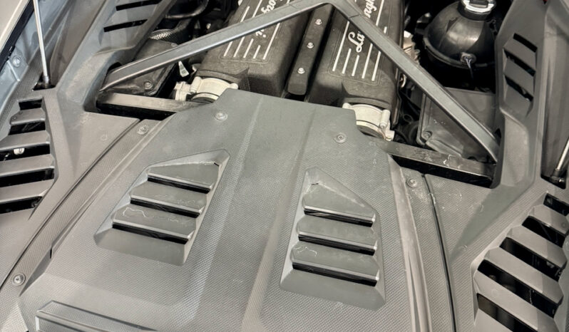 
								LAMBORGHINI HURACAN EVO 5.2L V10 LP 640-4 full									