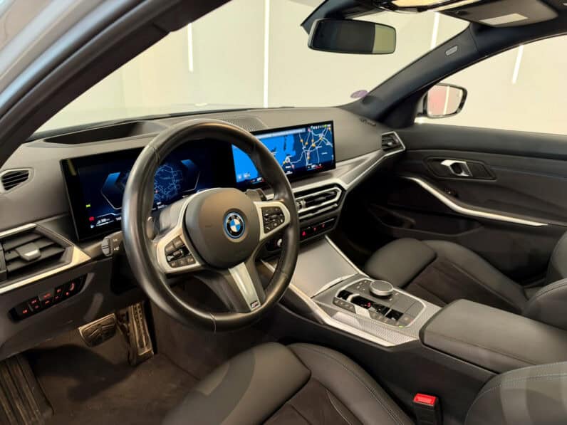 
								BMW Série 3 G21 Touring 320 e 2.0 204 ch Plug in Hybrid M Sport full									