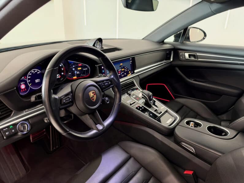 
								PORSCHE Panamera Sport Turismo 4 E-Hybrid 2.9 DFi 462 CH Plug in Hybrid PDK8 PLATINIUM EDITION full									