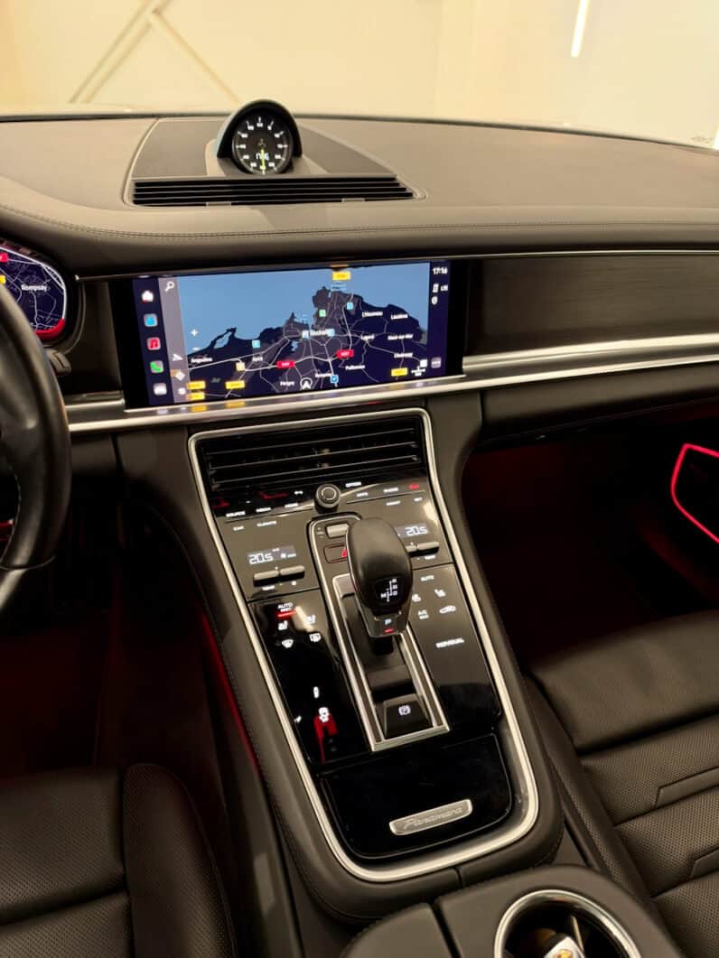 
								PORSCHE Panamera Sport Turismo 4 E-Hybrid 2.9 DFi 462 CH Plug in Hybrid PDK8 PLATINIUM EDITION full									