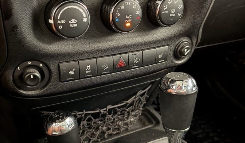 
								Jeep Wrangler 2.8 CRD 200 ch 75th Anniversary BVA full									