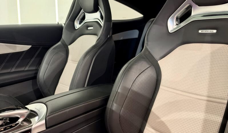 
								MERCEDES Classe C63 S Coupe AMG 4.0 i V8 7G-SPEEDSHIFT 510 cv full									