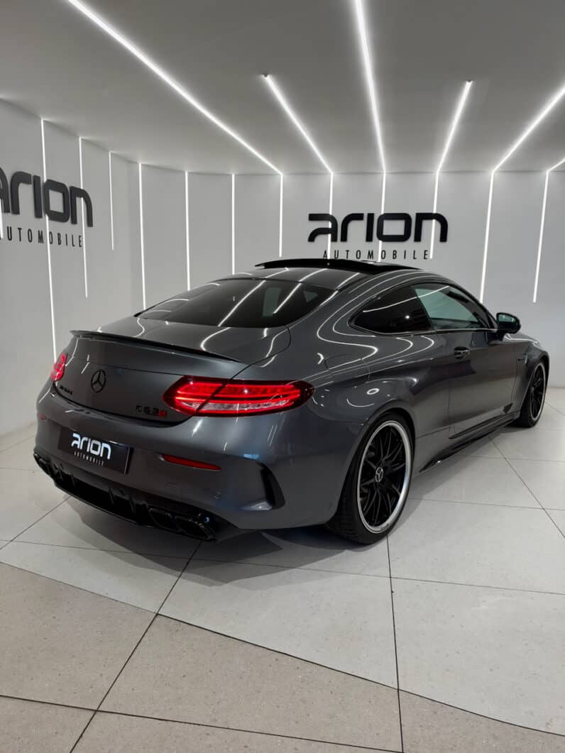 
								MERCEDES Classe C63 S Coupe AMG 4.0 i V8 7G-SPEEDSHIFT 510 cv full									
